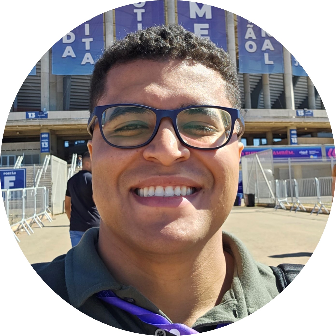 Foto de Gustavo sorrindo